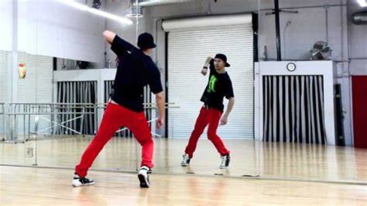 How did Matt Steffanina learn dance?