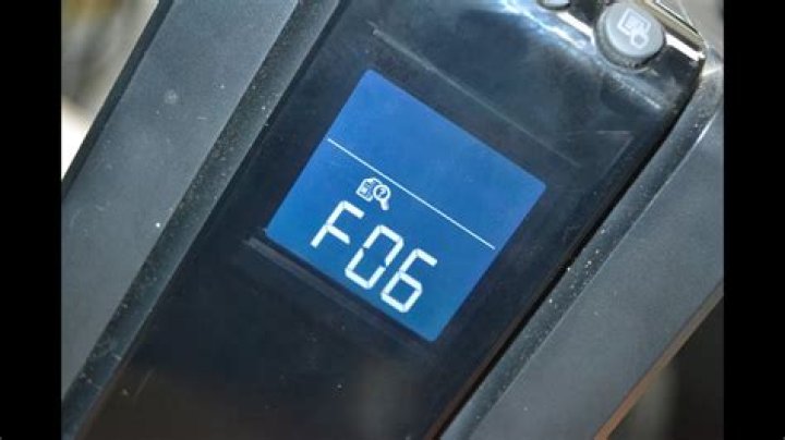 How do I fix APC F06 error?
