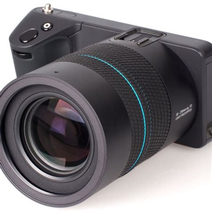 How does a plenoptic camera work?