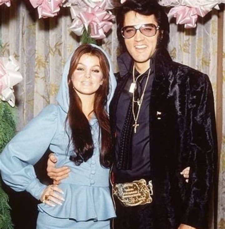 How old was Elvis in Loving?