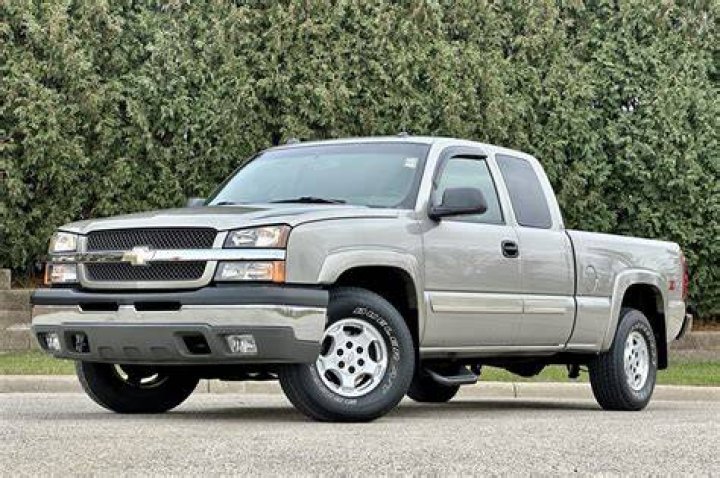 What is a 2003 Chevy Silverado extended cab worth?