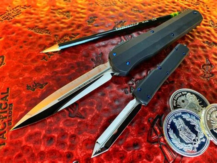 Which Microtech does John Wick use?